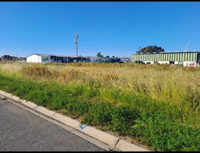 LAND FOR SALE IN HARBOUR LIGHTS